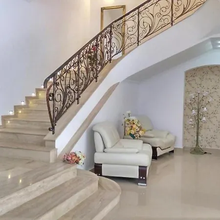 Evia Hotel 3*