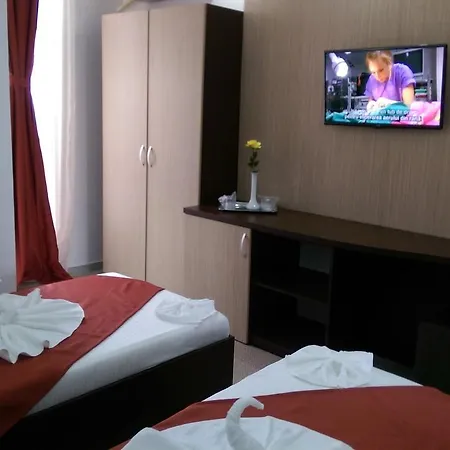 Evia Hotel 3*